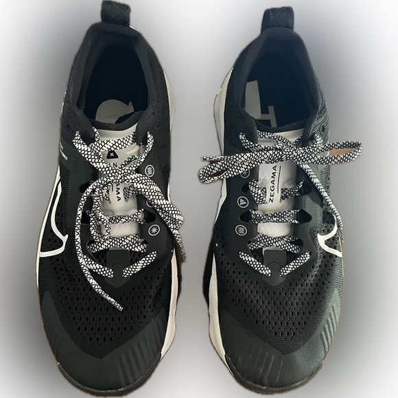 Nike ZoomX Zegama Trail Women’s Size 9 B ~ worn once - Picture 5 of 16